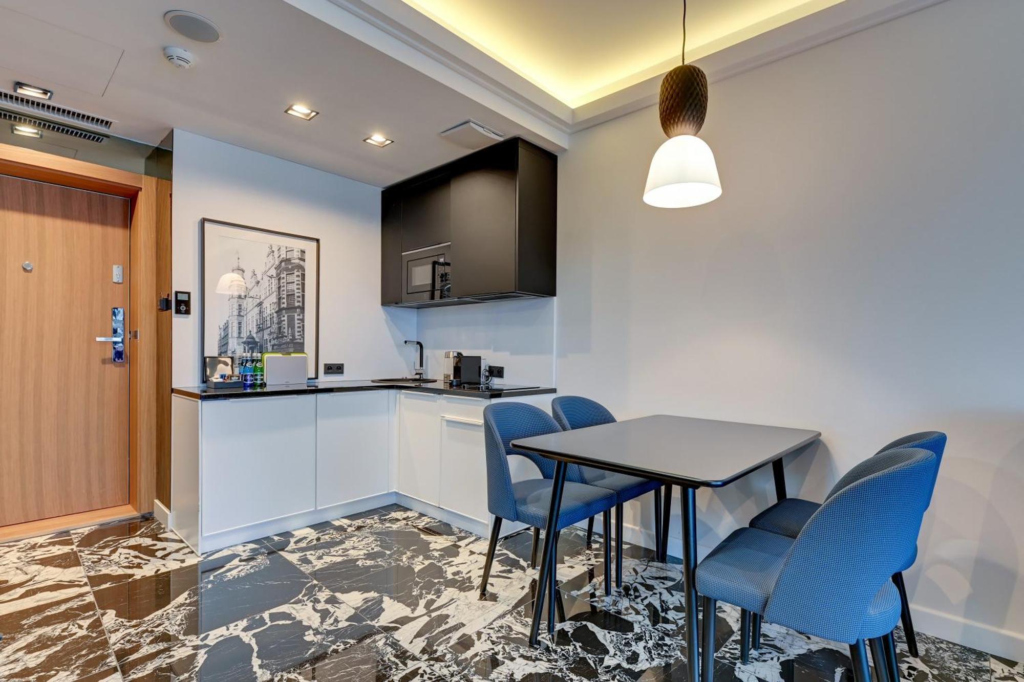 Comfort Apartments Deo Plaza Danzica Esterno foto